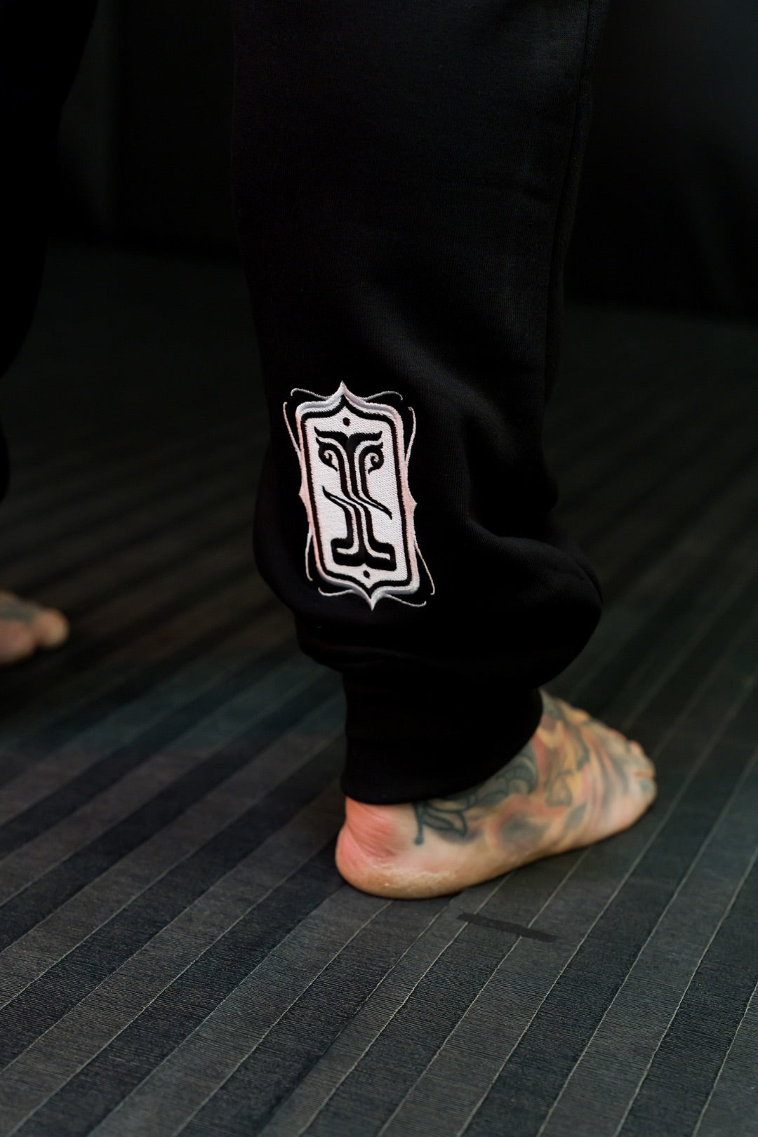 Outer-Edge Joggers